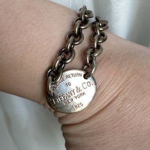 Return to Tiffany Oval Dog Tag bracelet